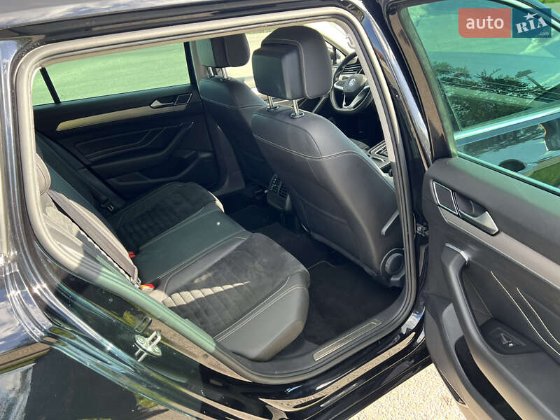 Универсал Volkswagen Passat 2020 в Львове