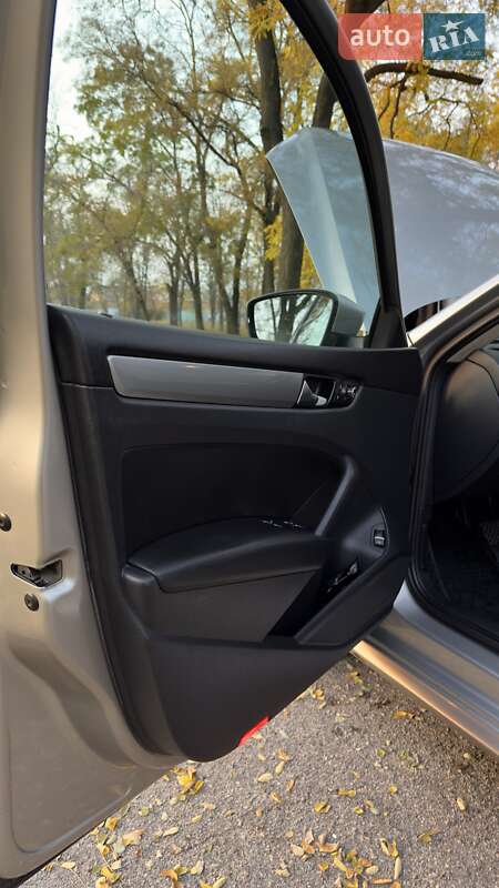 Седан Volkswagen Passat 2013 в Киеве