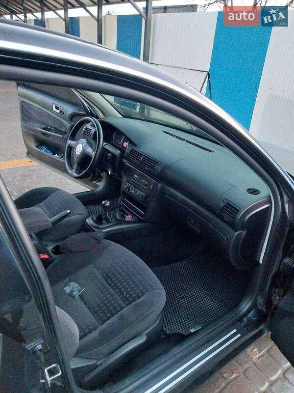 Седан Volkswagen Passat 2003 в Чемеровцах фото 6 Седан Volkswagen Passat 2003 в Чемеровцах