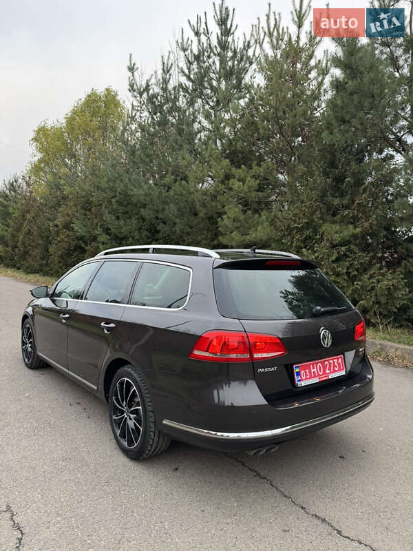 Універсал Volkswagen Passat 2012 в Рівному