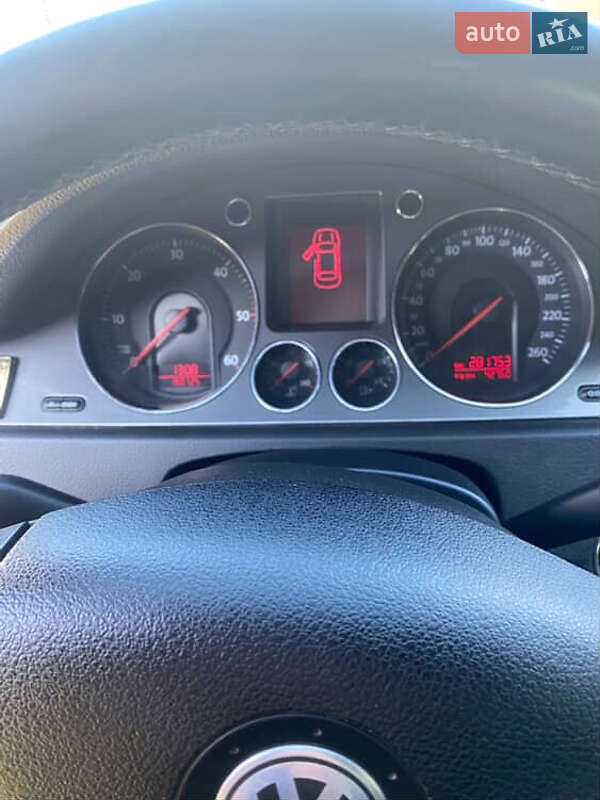 Універсал Volkswagen Passat 2008 в Жидачові