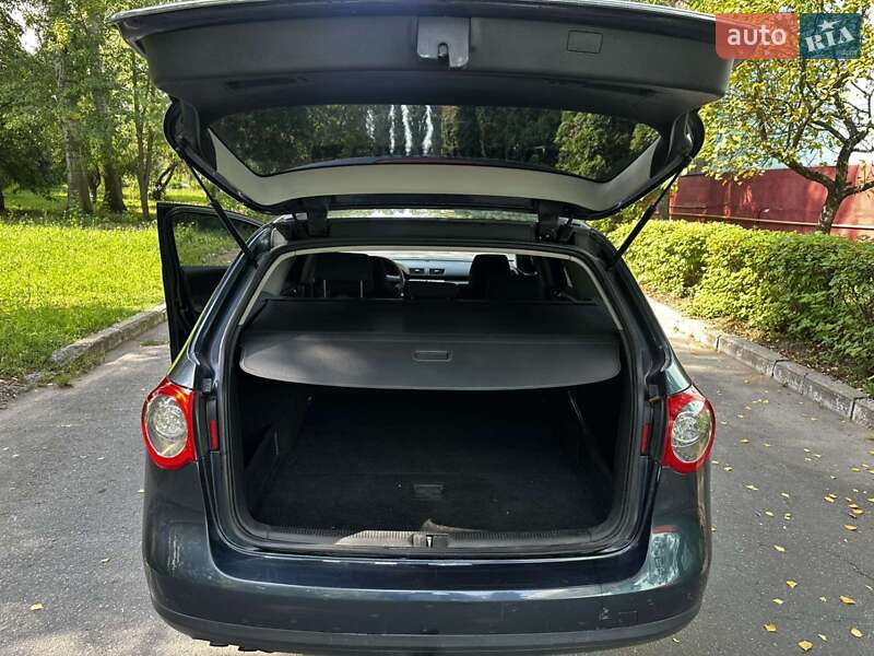 Универсал Volkswagen Passat 2006 в Житомире