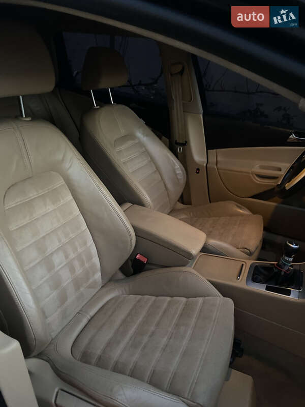 Универсал Volkswagen Passat 2006 в Берегово