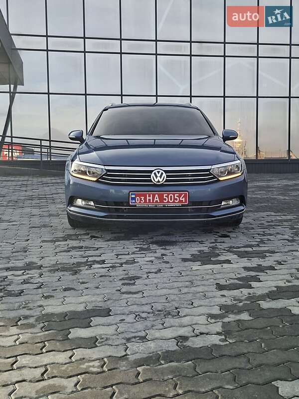 Универсал Volkswagen Passat 2016 в Черновцах