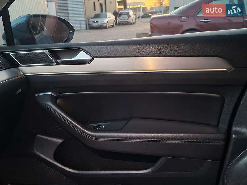 Универсал Volkswagen Passat 2016 в Черновцах