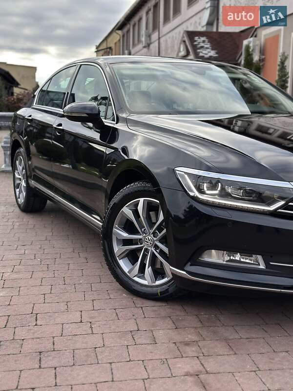 Седан Volkswagen Passat 2016 в Стрые