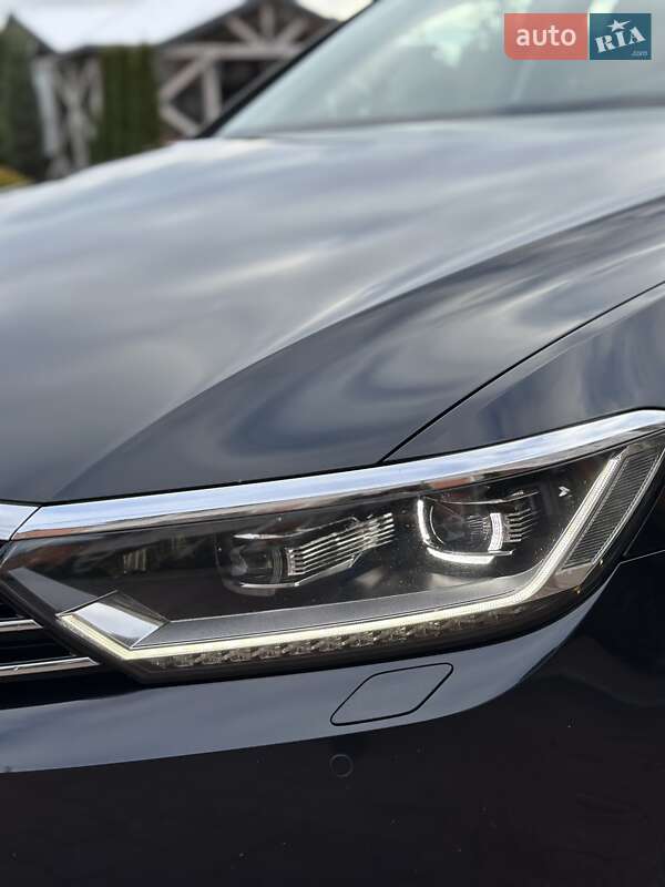 Седан Volkswagen Passat 2016 в Стрые