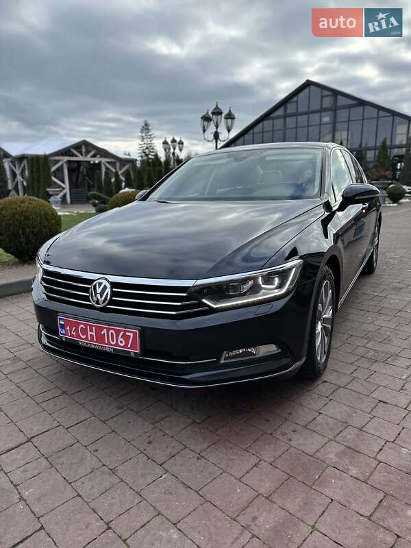 Седан Volkswagen Passat 2016 в Стрые