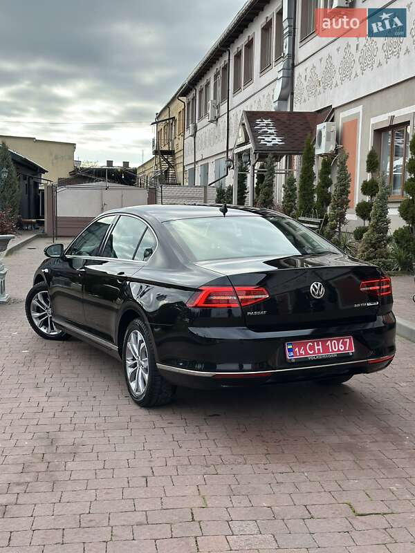Седан Volkswagen Passat 2016 в Стрые