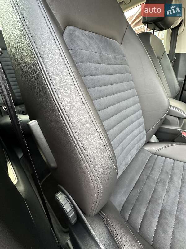 Седан Volkswagen Passat 2016 в Стрые