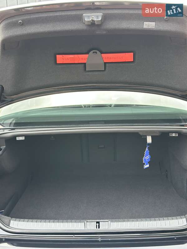 Седан Volkswagen Passat 2016 в Стрые