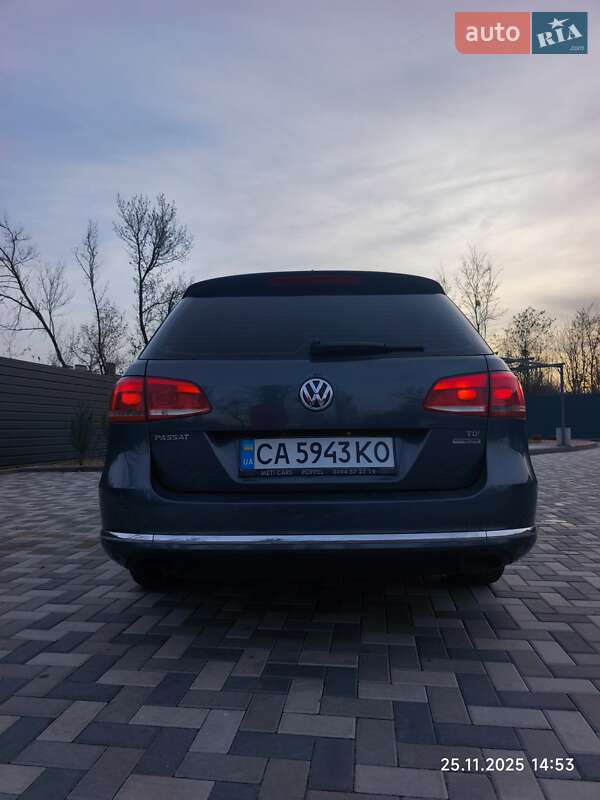 Универсал Volkswagen Passat 2011 в Каневе