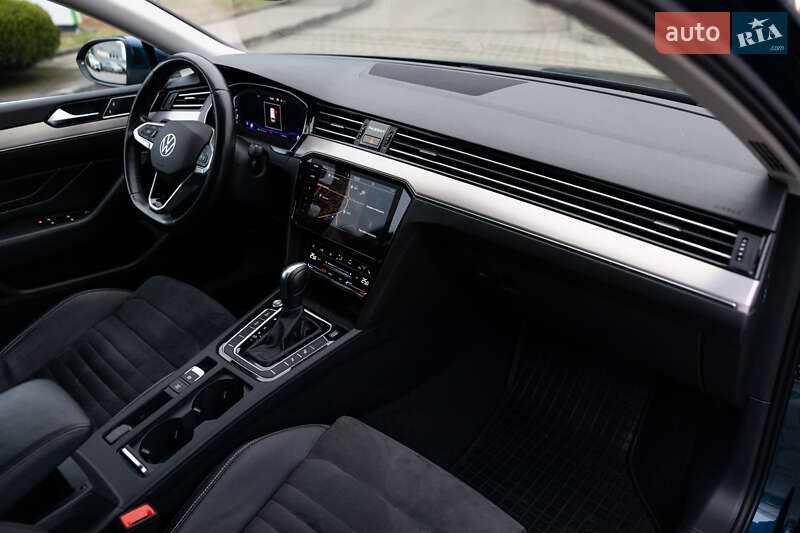 Универсал Volkswagen Passat 2021 в Луцке
