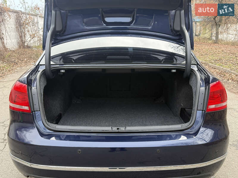 Седан Volkswagen Passat 2014 в Киеве фото 15 Седан Volkswagen Passat 2014 в Киеве