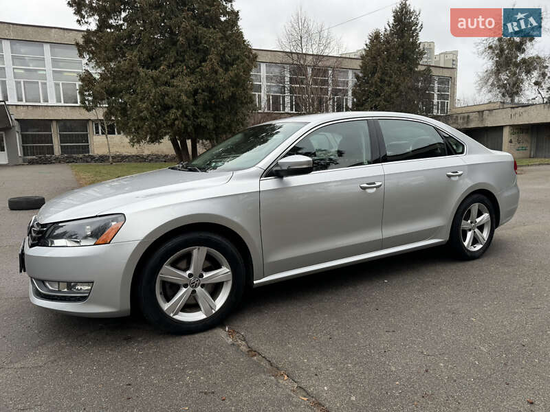 Седан Volkswagen Passat 2015 в Киеве