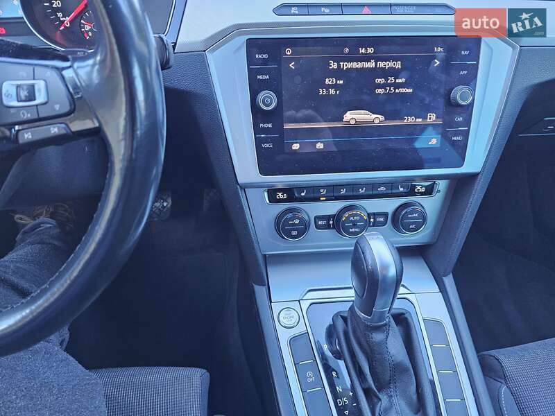 Універсал Volkswagen Passat 2017 в Калуші фото 17 Універсал Volkswagen Passat 2017 в Калуші
