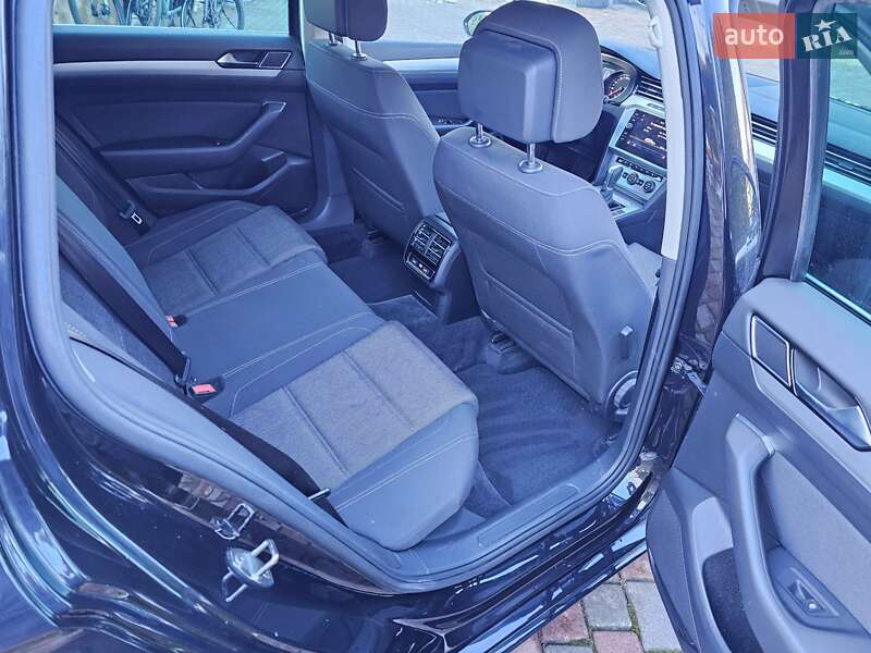 Універсал Volkswagen Passat 2017 в Калуші фото 22 Універсал Volkswagen Passat 2017 в Калуші