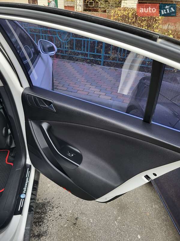 Седан Volkswagen Passat 2007 в Вишневому