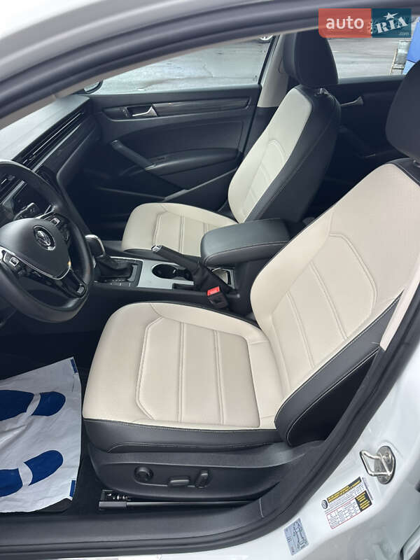 Седан Volkswagen Passat 2020 в Первомайську фото 14 Седан Volkswagen Passat 2020 в Первомайську