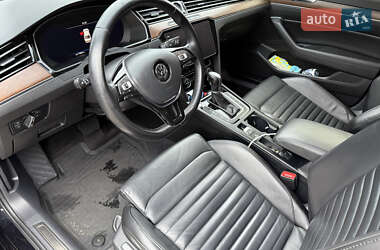 Седан Volkswagen Passat 2018 в Киеве
