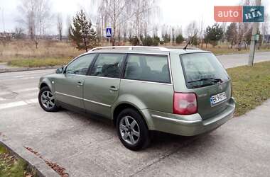 Универсал Volkswagen Passat 2002 в Вараше