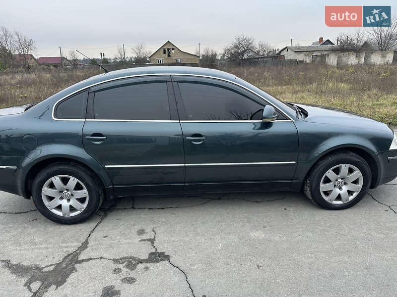 Седан Volkswagen Passat 2004 в Брусилове