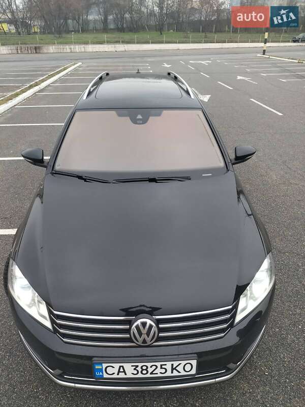 Универсал Volkswagen Passat 2013 в Киеве