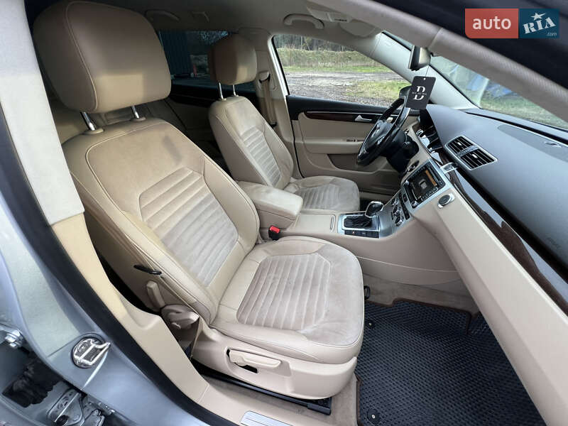 Універсал Volkswagen Passat 2013 в Бродах