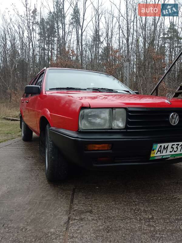 Универсал Volkswagen Passat 1987 в Житомире