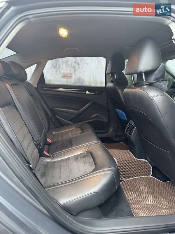Седан Volkswagen Passat 2014 в Павлограде