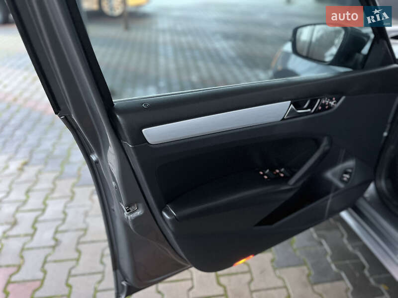 Седан Volkswagen Passat 2012 в Виннице