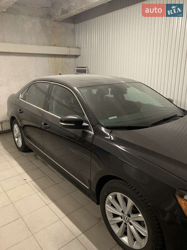 Седан Volkswagen Passat 2013 в Одесі