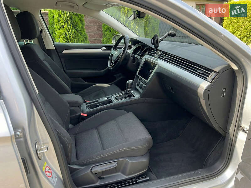 Универсал Volkswagen Passat 2018 в Луцке