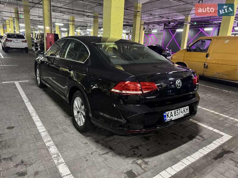 Седан Volkswagen Passat 2017 в Броварах