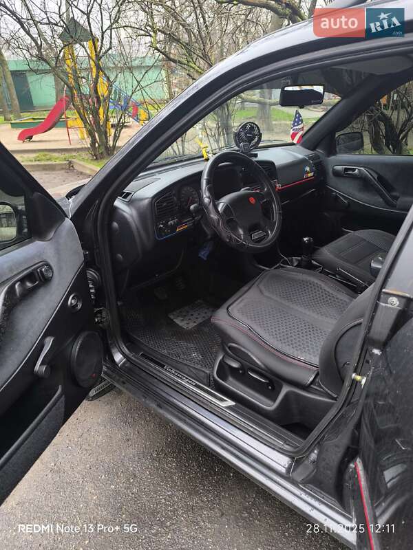 Універсал Volkswagen Passat 1994 в Запоріжжі