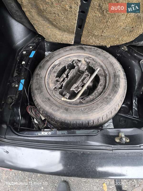 Універсал Volkswagen Passat 1994 в Запоріжжі