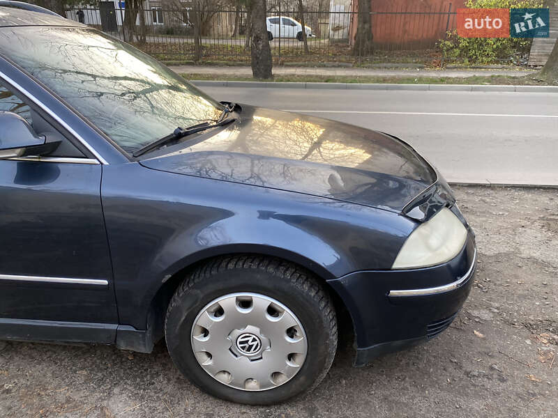 Универсал Volkswagen Passat 2004 в Львове
