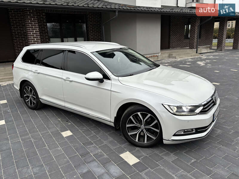 Универсал Volkswagen Passat 2018 в Львове