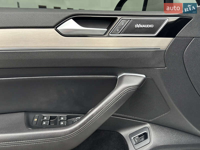 Универсал Volkswagen Passat 2018 в Львове