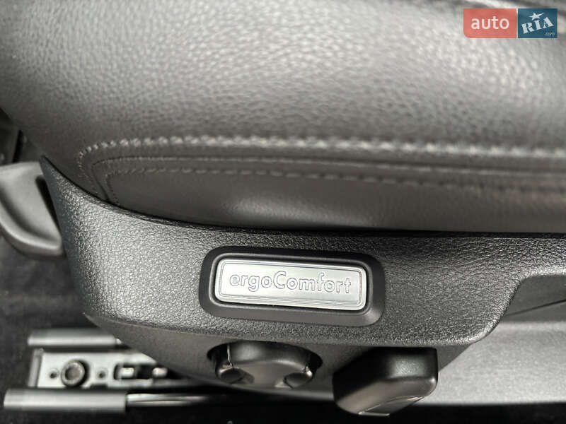 Универсал Volkswagen Passat 2018 в Львове