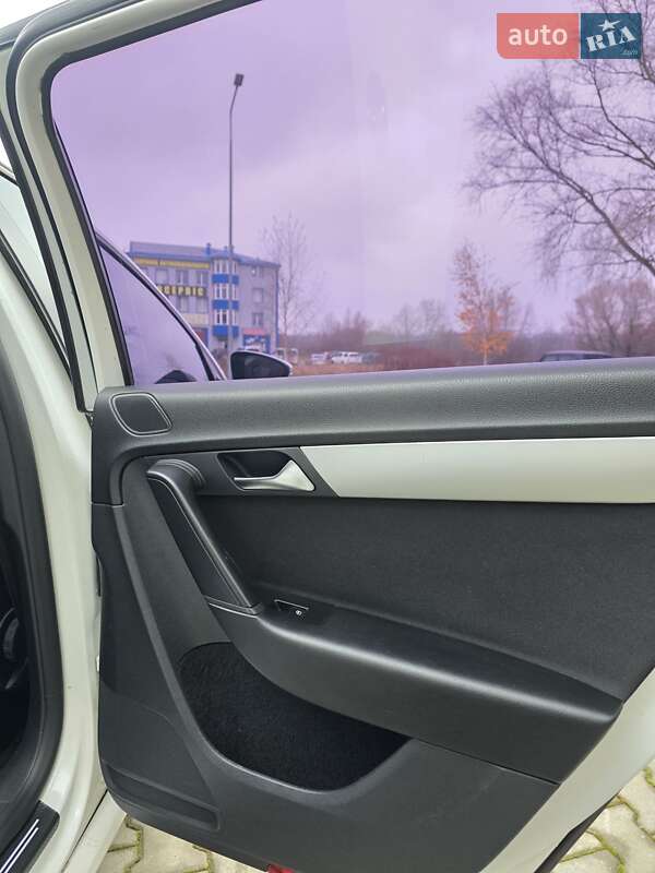 Універсал Volkswagen Passat 2011 в Хмельницькому фото 14 Універсал Volkswagen Passat 2011 в Хмельницькому