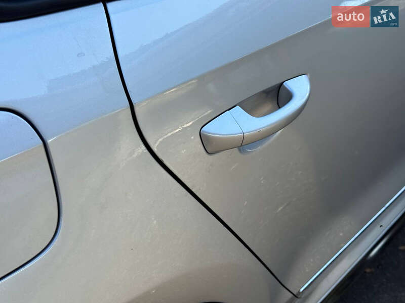 Седан Volkswagen Passat 2018 в Днепре