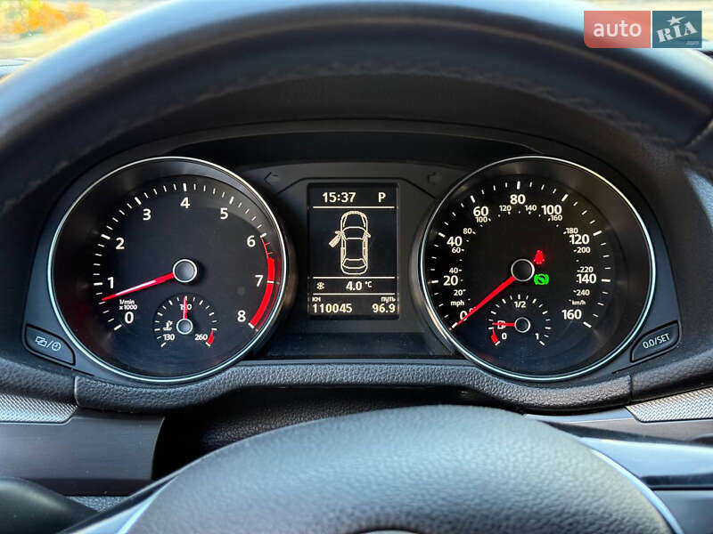 Седан Volkswagen Passat 2018 в Днепре