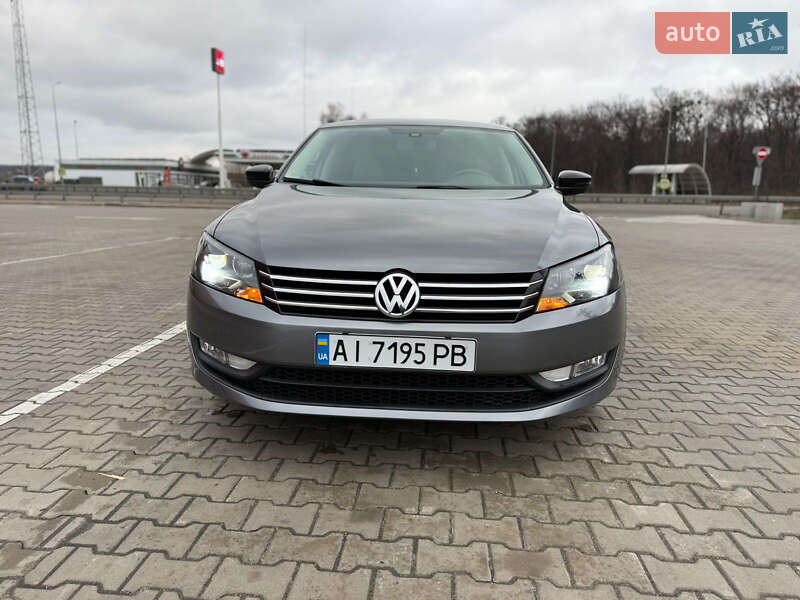 Седан Volkswagen Passat 2014 в Киеве