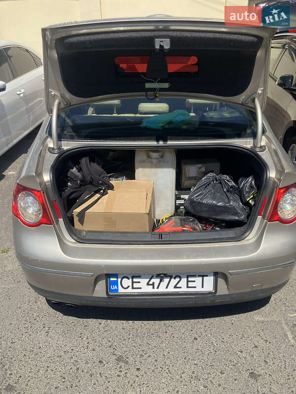 Седан Volkswagen Passat 2006 в Дніпрі