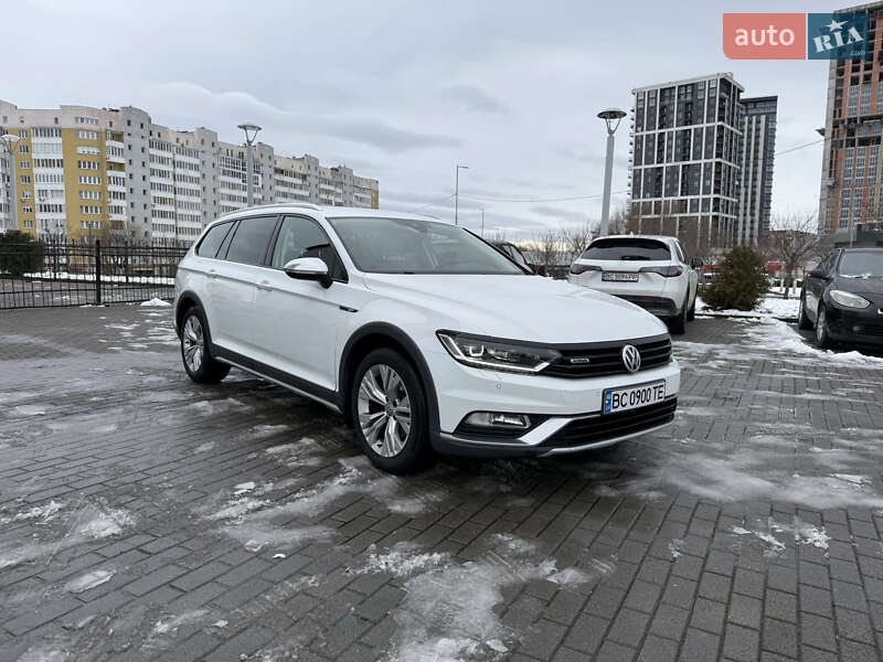 Универсал Volkswagen Passat 2017 в Львове
