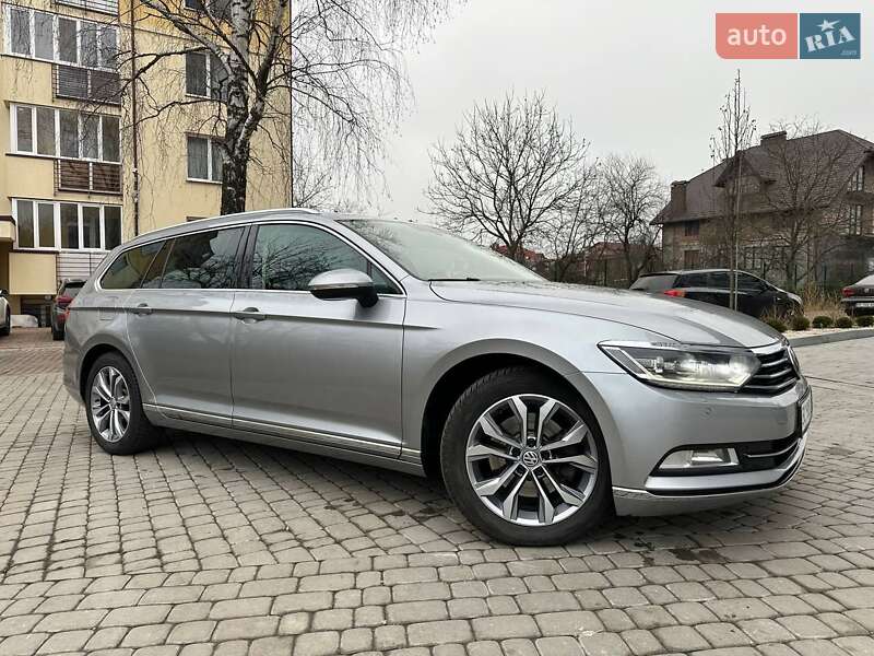 Универсал Volkswagen Passat 2019 в Львове