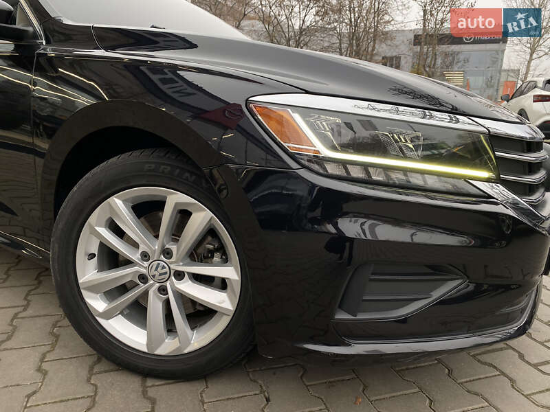 Седан Volkswagen Passat 2020 в Одессе