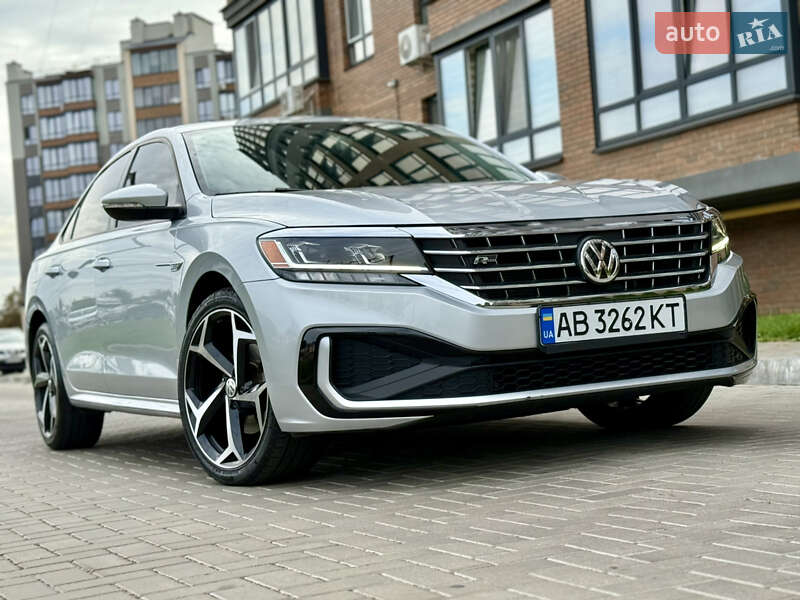Седан Volkswagen Passat 2020 в Житомирі