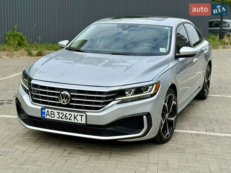 Седан Volkswagen Passat 2020 в Житомирі